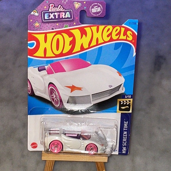 Barbie Extra - Picture 8 of 11